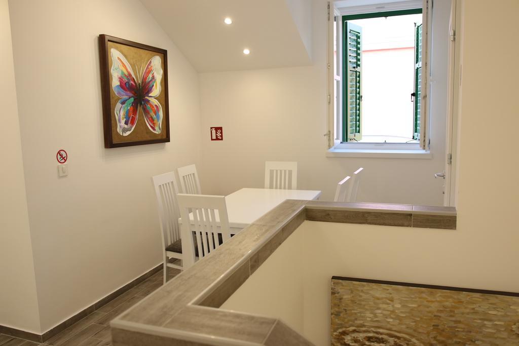 Centar Vodice Apartmani Phòng bức ảnh